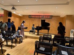 -柏斯音乐艺术中心·钢琴·吉他(上音店)