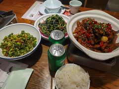 -黄泥岗·地道湖北菜(奥特莱斯店)