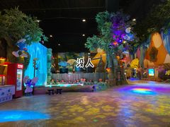 -蓝精灵乐园·世茂精灵之城主题乐园