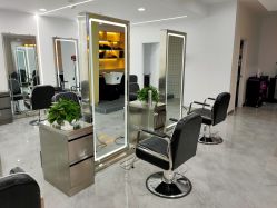 -Coo Hair salon