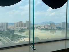 -荣誉国际酒店-云顶旋转餐厅