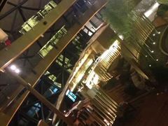 -上海滴水湖皇冠假日酒店