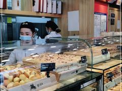 面包甜点陈列柜-酥侯糕点(广东路店)