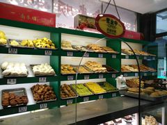 面包甜点陈列柜-南来顺饭庄·清真(南菜园店)