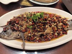 香辣鲤鱼-鲁南仔·滕州炒鸡(经三路店)