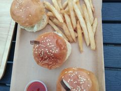 -INNS BAR 音乐酒吧餐厅