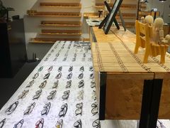 -罗伯特眼镜·蔡司官方授权(罗湖国贸店)