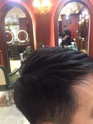 -十六番发型师事务所