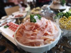 -小天鹅火锅·一线江景洪鼎旗舰店(洪崖洞店)