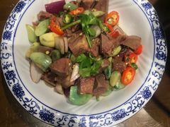 -东口码头·烧鸽子·鱼头泡饼·地方菜(金鹰悦城店)