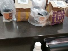 -麦当劳(轻轨曹杨路店)