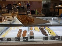 -Dough&Joe团憩(瑞虹天地月亮湾店)