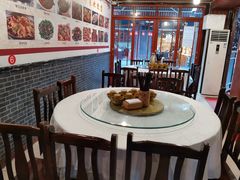 -华光驿站私房菜·黑金冠
