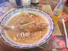 -霆记海鲜·只为这碗面(滨江店)