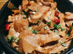 高山笋干烧肉-杭百味·大众精选杭帮菜(西湖音乐喷泉店)