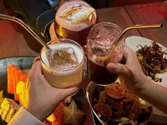 -FOUR PLAY BAR