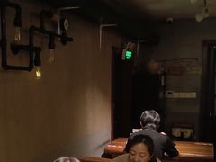 -万记麻辣烫国展总店