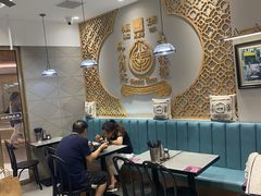 大堂-小杨生煎(白玉兰广场店)