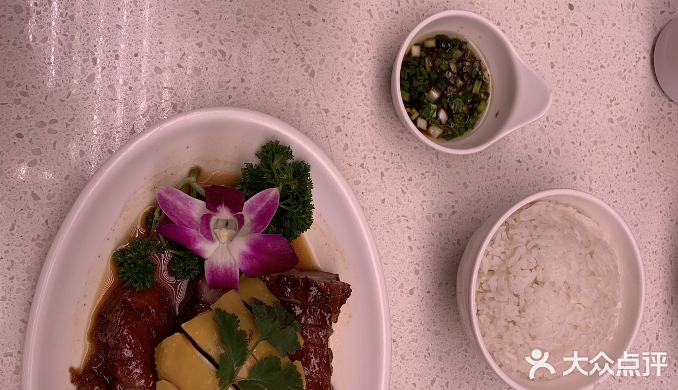 你有什么资格这样对待客人