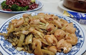 Salted Vegetable Stir-fried Intestine
