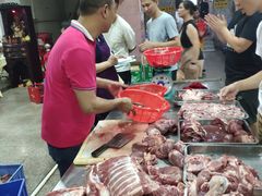 -标记美食新鲜猪杂(兴南大道店)