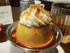 -Café Monson
