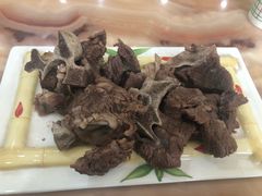 -苏莱特色牛骨滩羊手抓馆(长城东街总店)