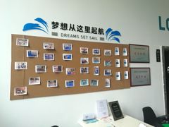 -七彩阳光游泳俱乐部(江北远洲店)