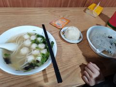 鱼丸米线-老滕家过桥米线(金鱼胡同店)