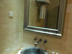 -屋顶顶城市·江景酒店-客房部