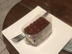 -星巴克臻选(惠州华贸天地1楼店)