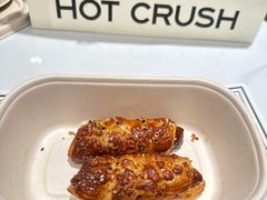 -HOT CRUSH趁热集合·现烤面包(上海环球港店)