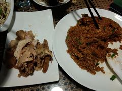 -红栌温泉山庄生态美食餐厅