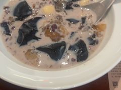 -RUXU入续糖水铺与包(卓悦中心店)