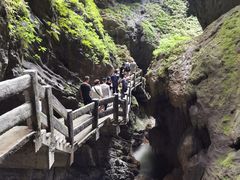 -龙水峡地缝景区