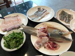 -正能量脆肉鲩火锅