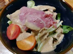 咸牛肉蔬菜沙拉-斗牛士牛排(南京东路店)