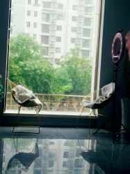 -茶发Salon·烫发染发理发