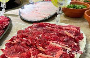 Freshly Sliced Beef Tenderloin (Hanging Dragon)