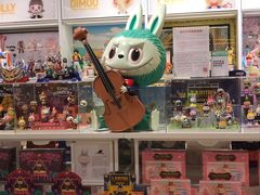 -泡泡玛特POPMART(上海环球港店)