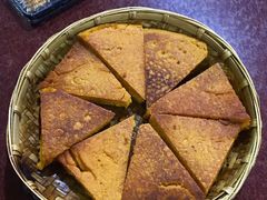 青稞饼-银同牦牛肉火锅