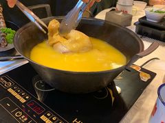 -鲜入围煮花胶鸡海鲜火锅