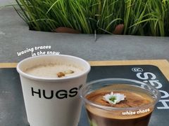 leaving&nbsp;traces&nbsp;in&nbsp;the&nbsp;snow-HUGS coffee(东区店)
