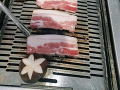 -臻牛烤肉