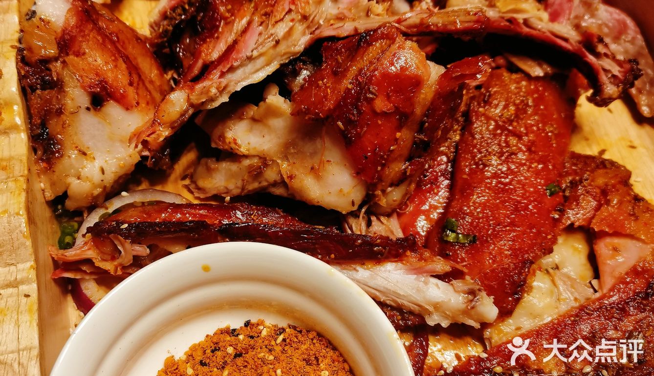 武汉🐑烤羊界天花板，吃烤羊就来他家~