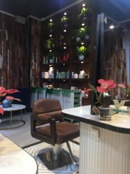-PE SALON