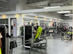 -健变健身俱乐部(前海天虹商场店)