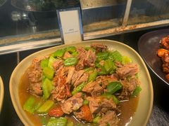 -大中华希尔顿酒店-念自助餐·嗨啤·小龙虾