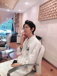 -简法造型·品牌形象店