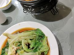 -梓檚中餐厅湖北菜小龙虾武昌鱼排骨藕汤(黄鹤楼店)